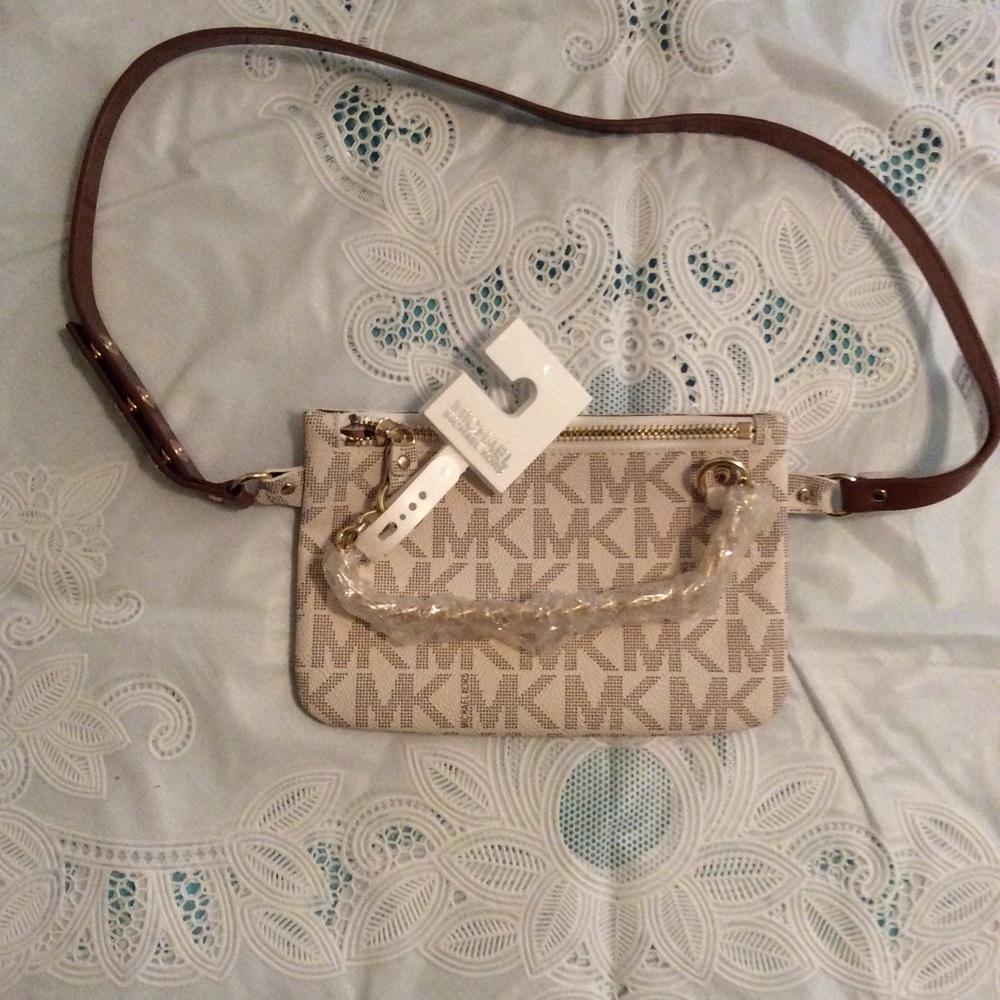 Michael Kors Cream Fanny Pack/ Belted Purse Large